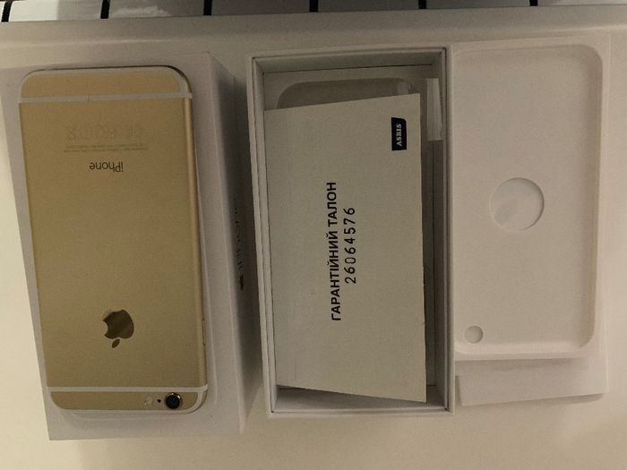 Продам официальный золотой айфон 6, 16GB
