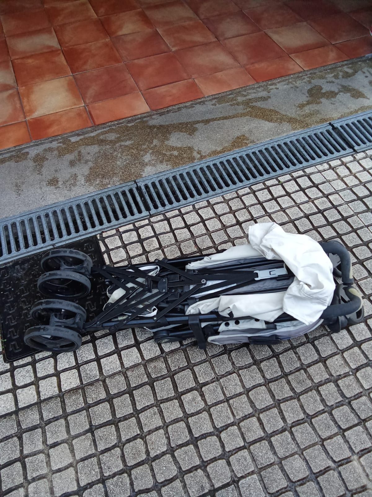 Carrinho da Chicco +adaptador