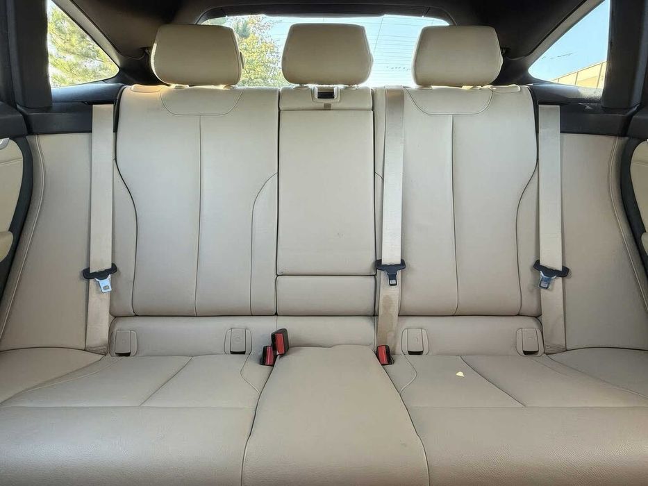 BMW 3 Series Gran Turismo 330i xDrive      2017