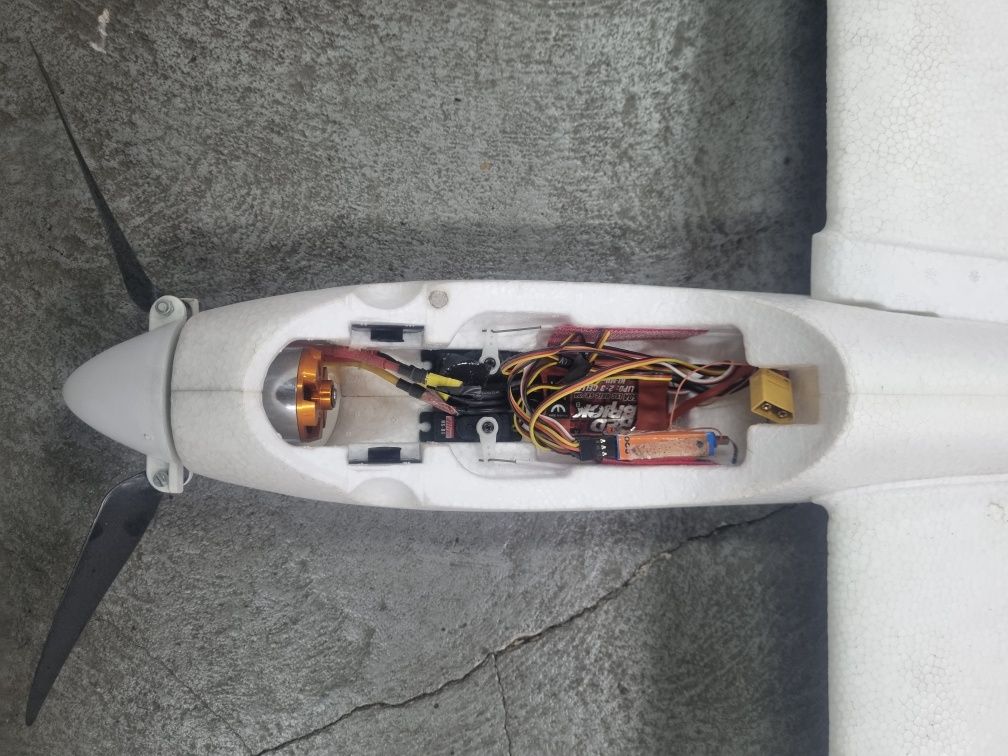 Szybowiec  3 sztuki RC model easy modele