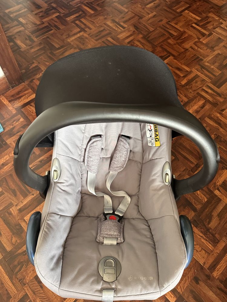 Babycoque Maxi Cosi com suporte isofix