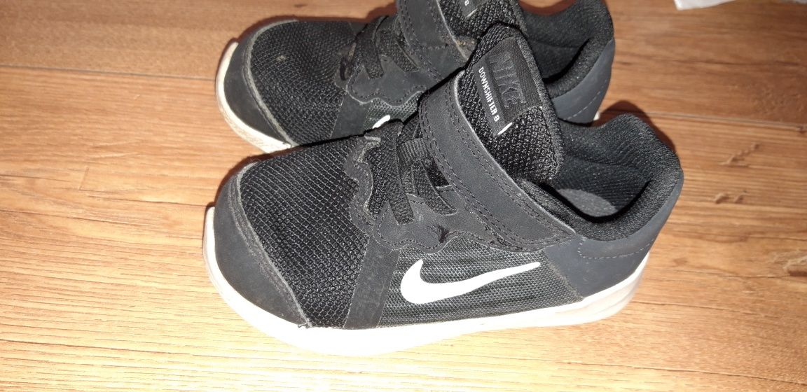 Buty nike 23.5 czarne