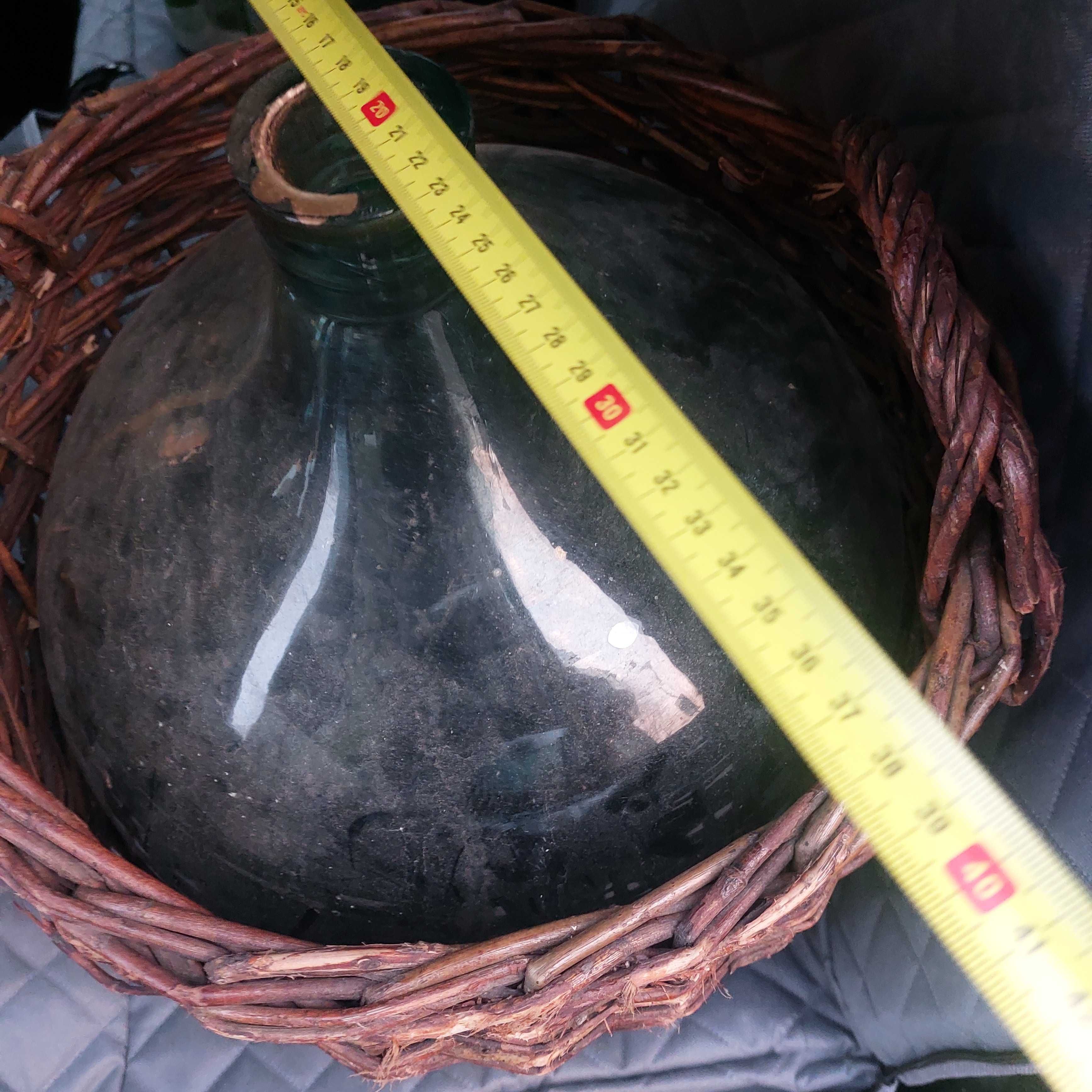 Stara butla do wina balon