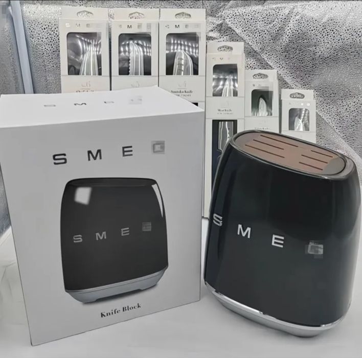 Набір ножів Smeg