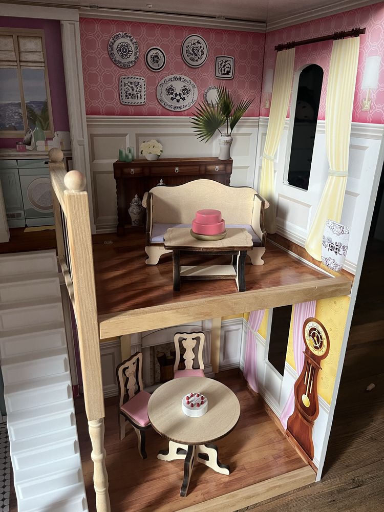 Domek dla lalek duży KidKraft Charlotte z wyposażeniem