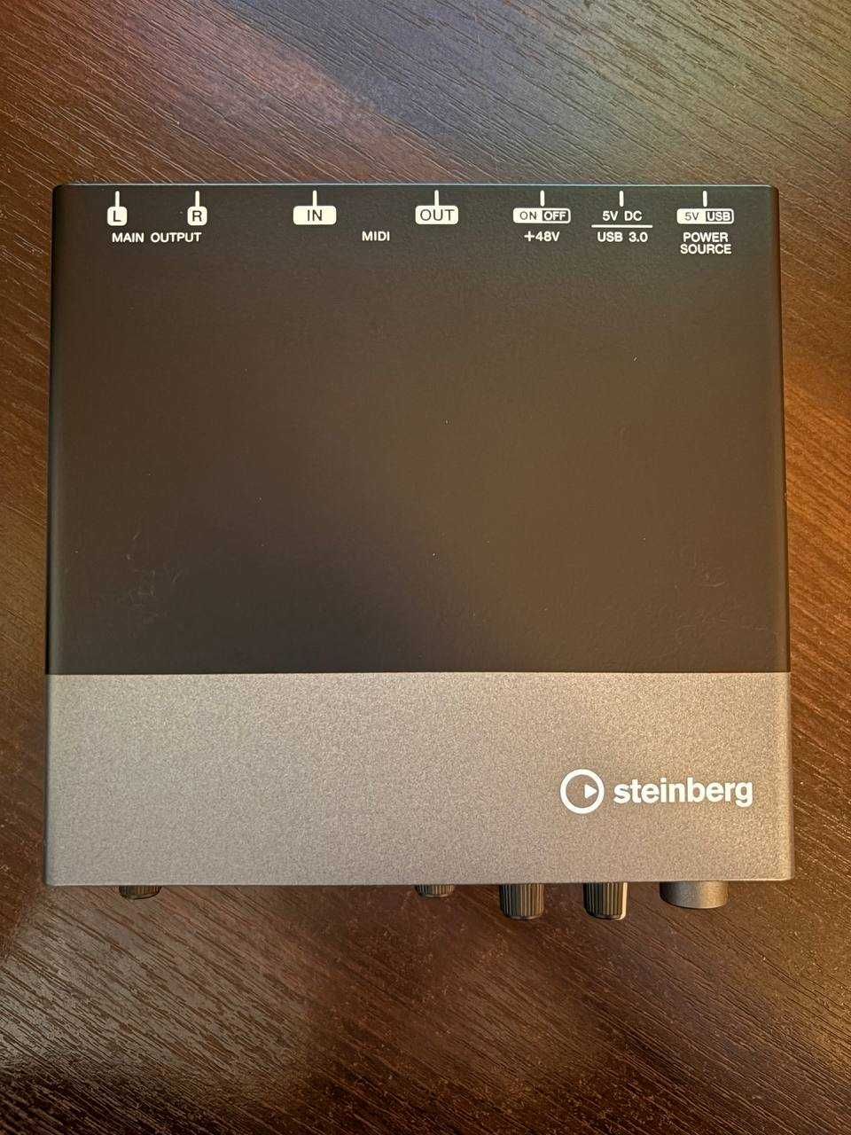 Аудиоинтерфейс Steinberg UR22C