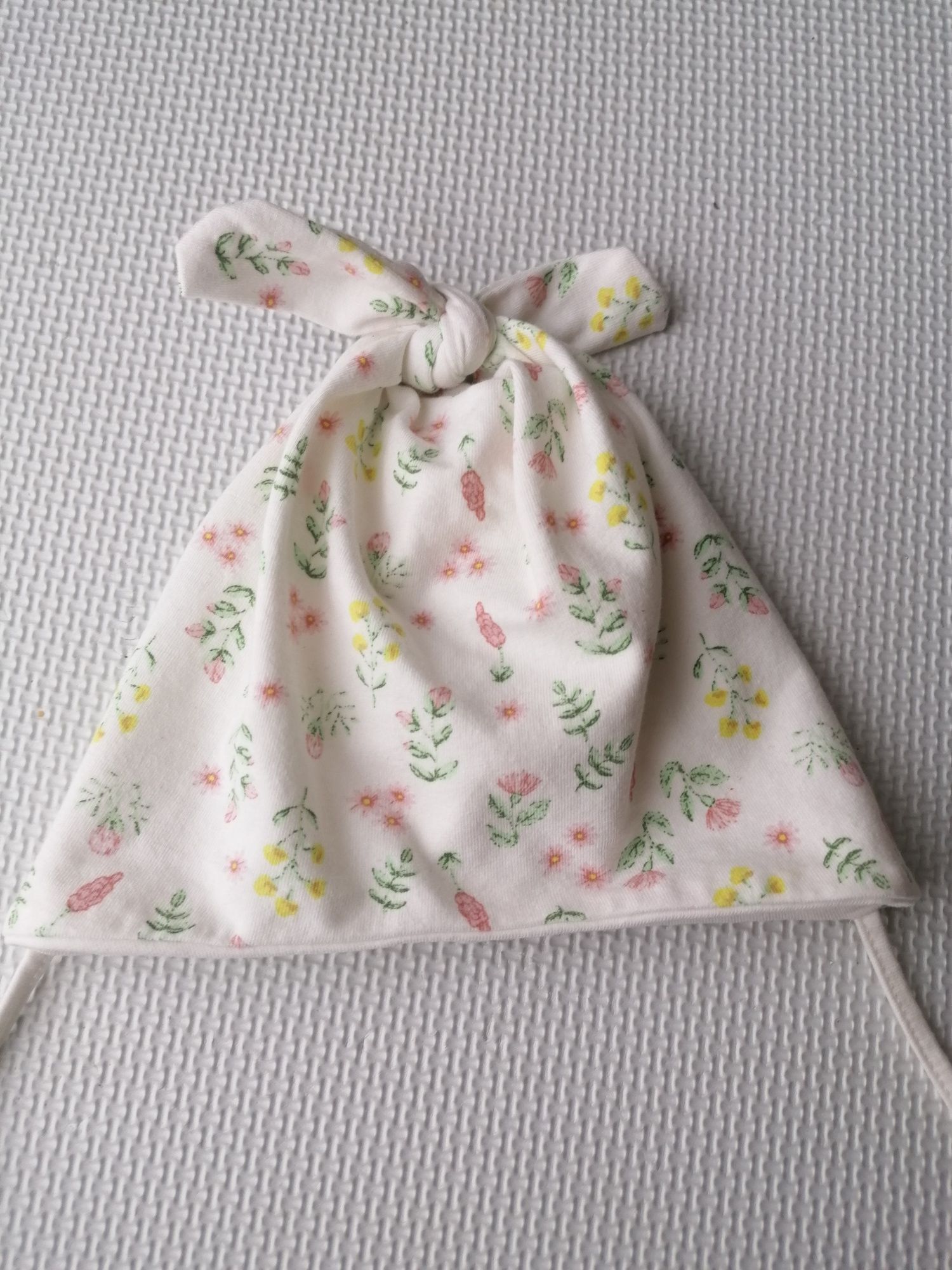 Czapka dziecięca ze smyka r. 44-46