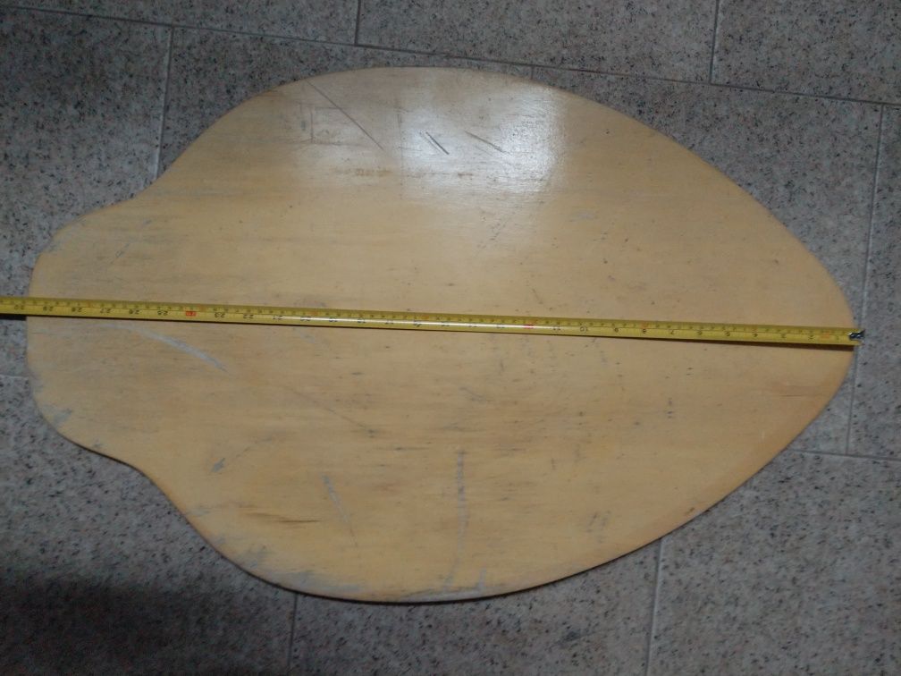 1-Prancha bodyboard e 1-prancha  de skiming