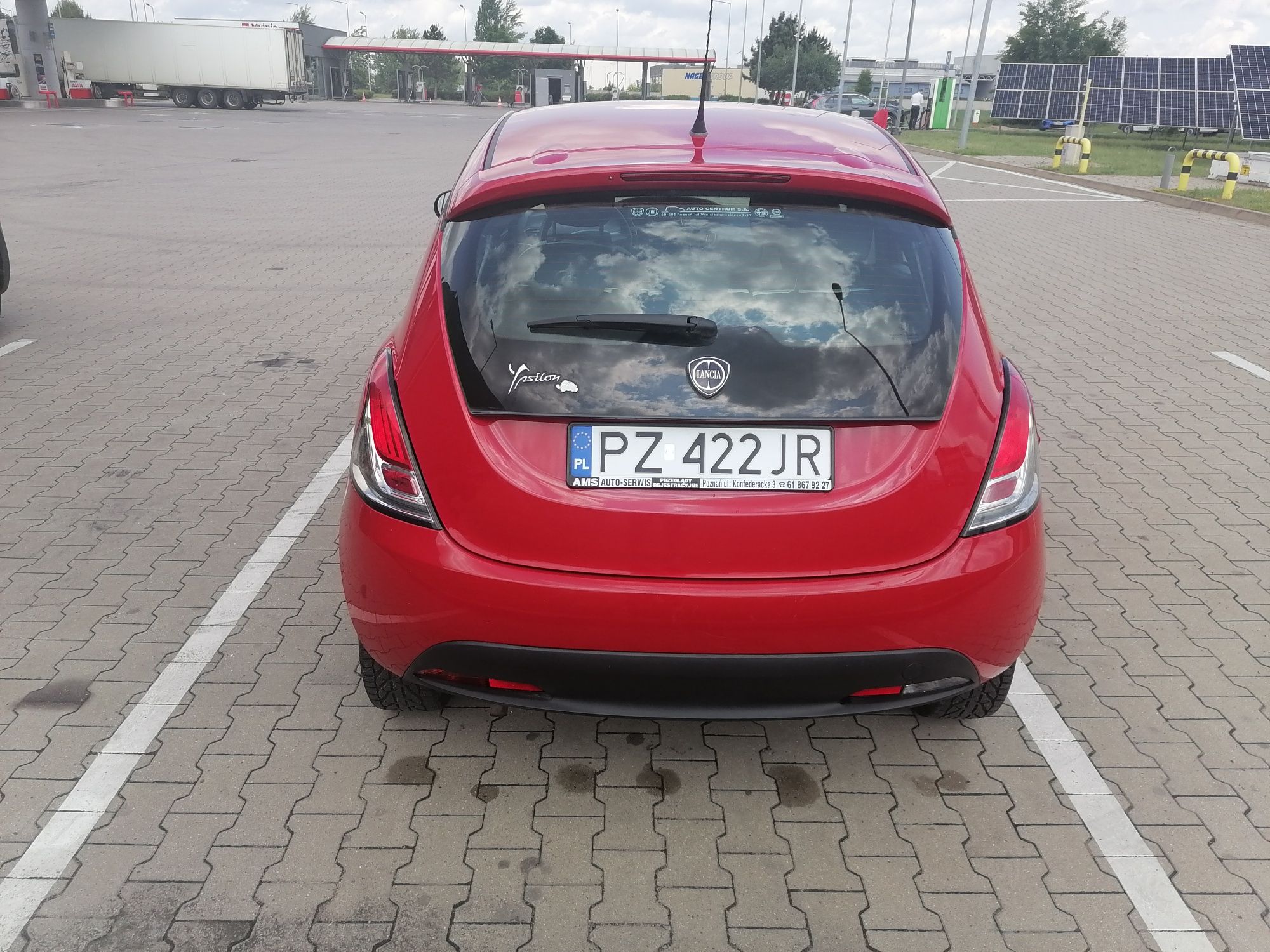 Lancia ypsilon 2014r.