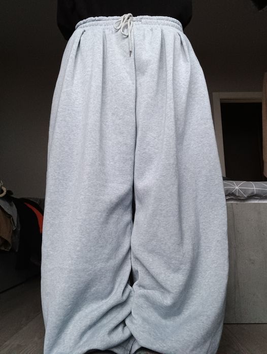 широкие спортивные штаны