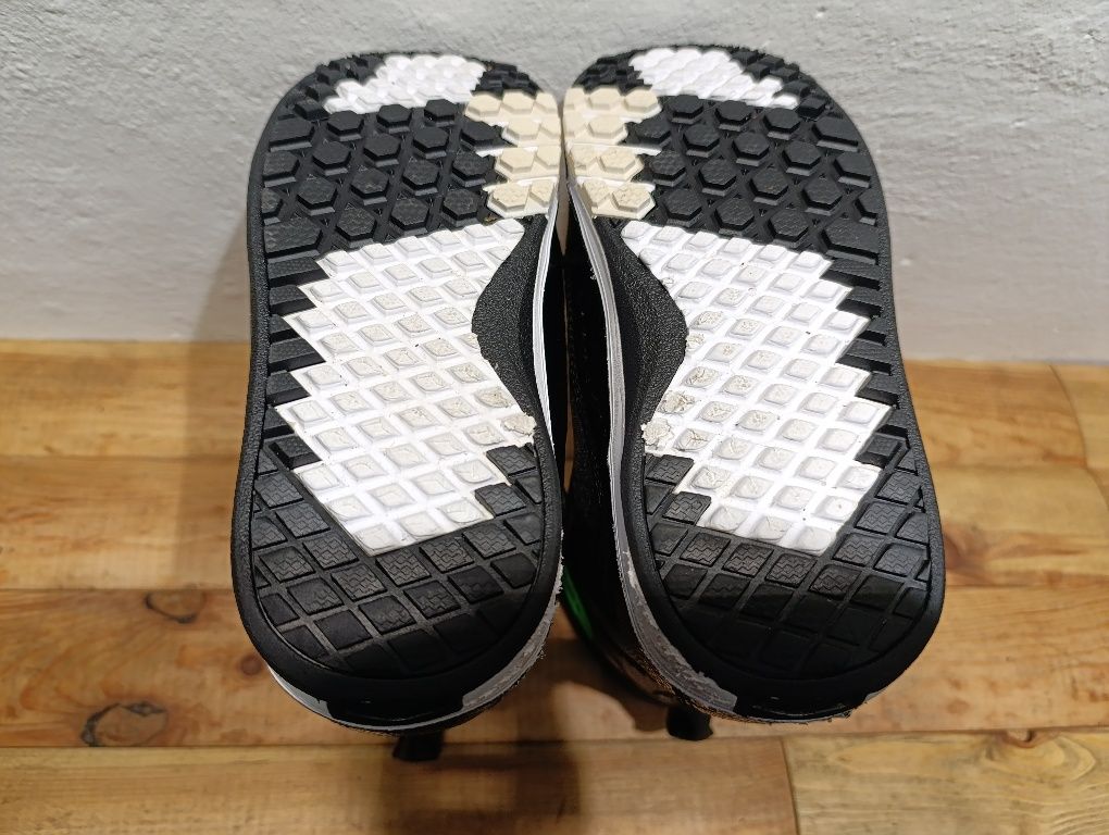 Nr 74 Buty snowboardowe Vans Aura 23.5 cm 2x BOA ( EU 37 )