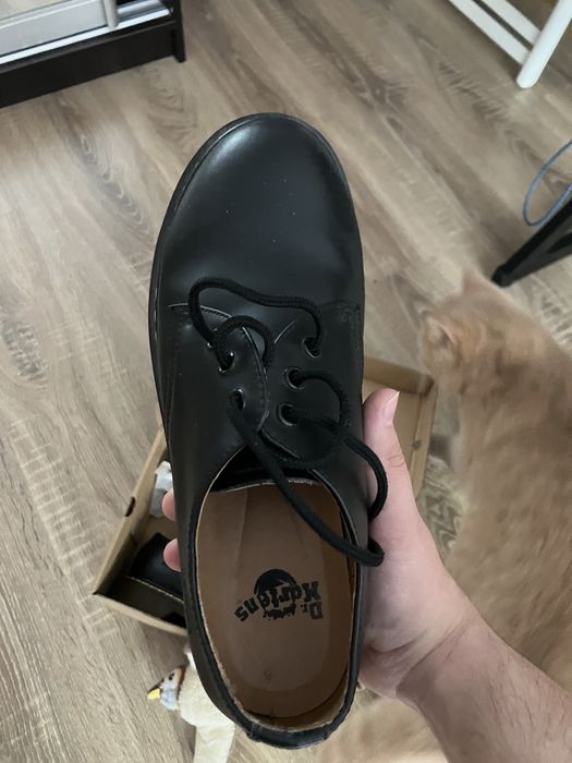 Dr martens dark horse