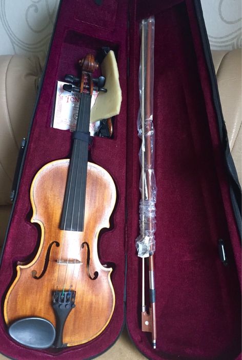 Скрипка для Вишу, Коледжу чи Школи !