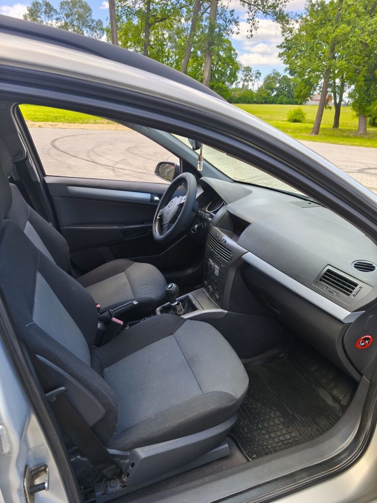 Opel astra h/1.8+LPG/sprawna klima/2005 rok