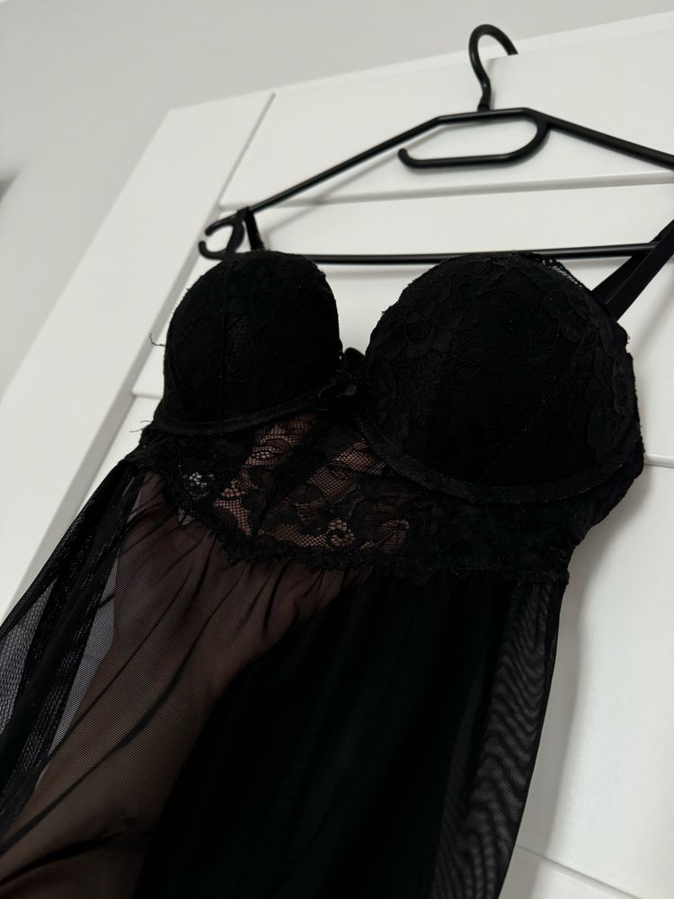 koszulka bielizna nocna czarna push-up w stylu bardotka 75B H&M