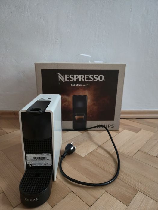 Ekspres do kawy Nespresso Essenza Mini (Krups)