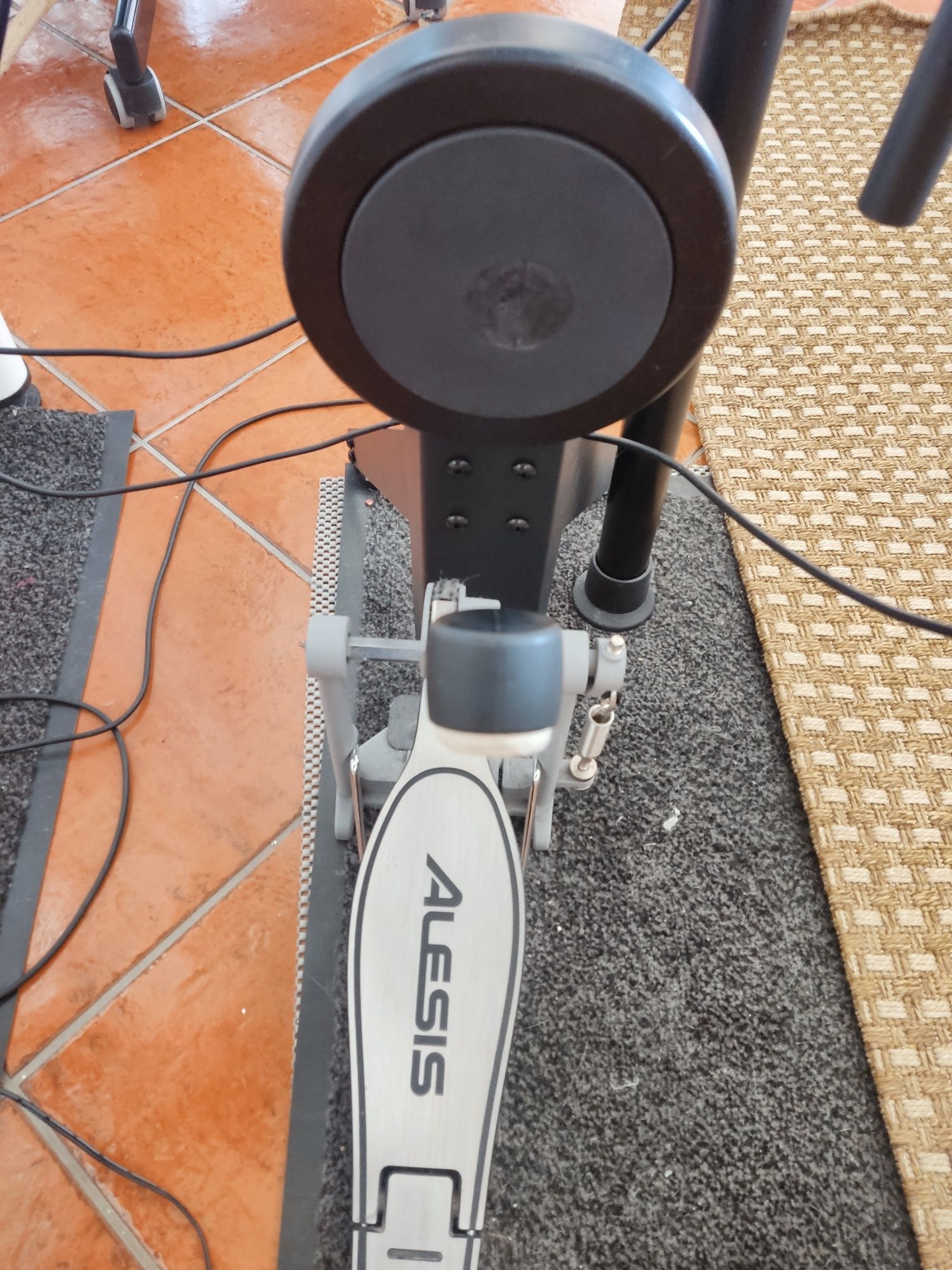 Bateria Elétrica Alesis Nitro Mesh Kit