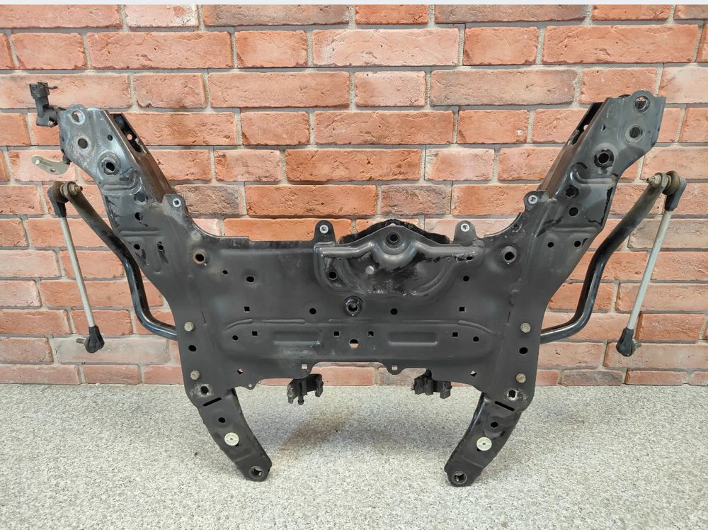 Підрамник BMW X1 U11 X2 U10 2 U06 подрамник БМВ балка 8836336