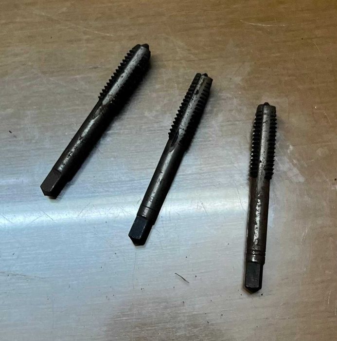 Machos de Roscar Manuais