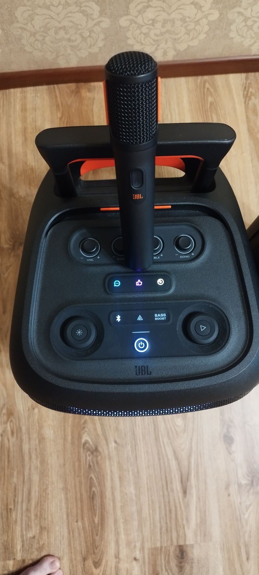 Оренда портативної колонки JBL partybox 320