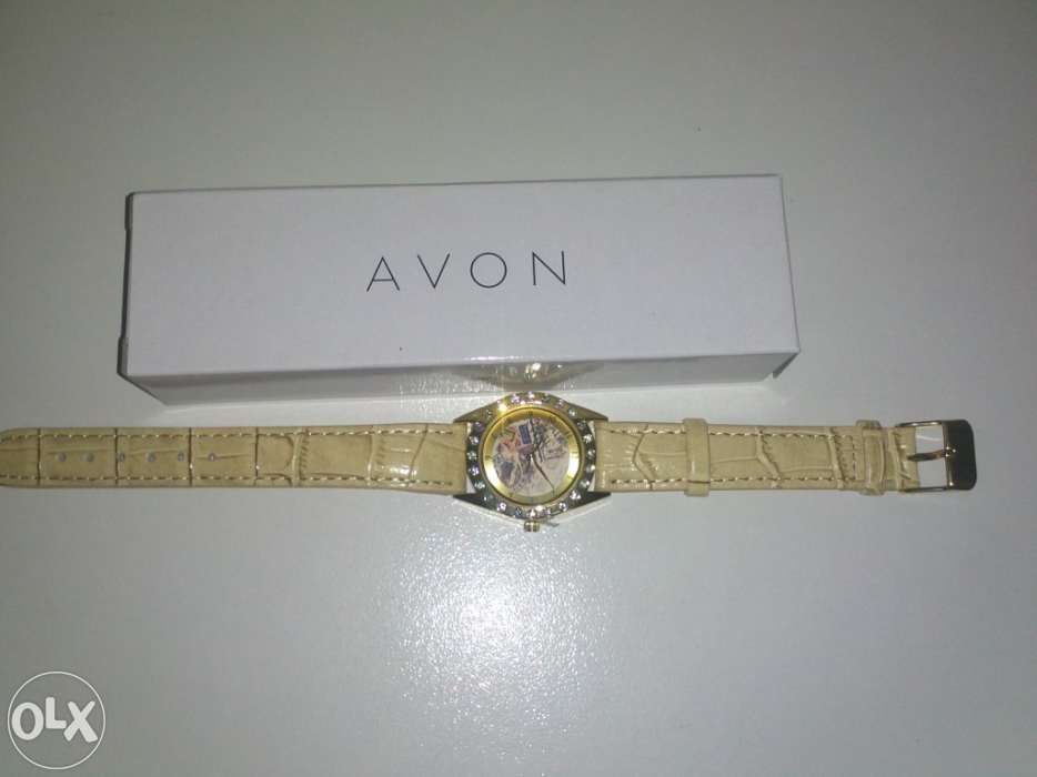 Relógio da Avon em dourado - NOVO