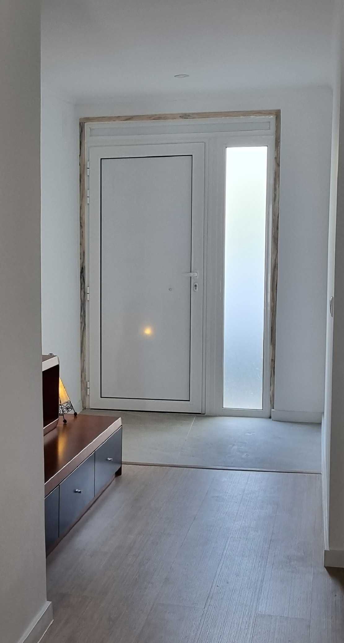 Apartamento T1 confortável e espaçoso – com terraço privativo amplo!