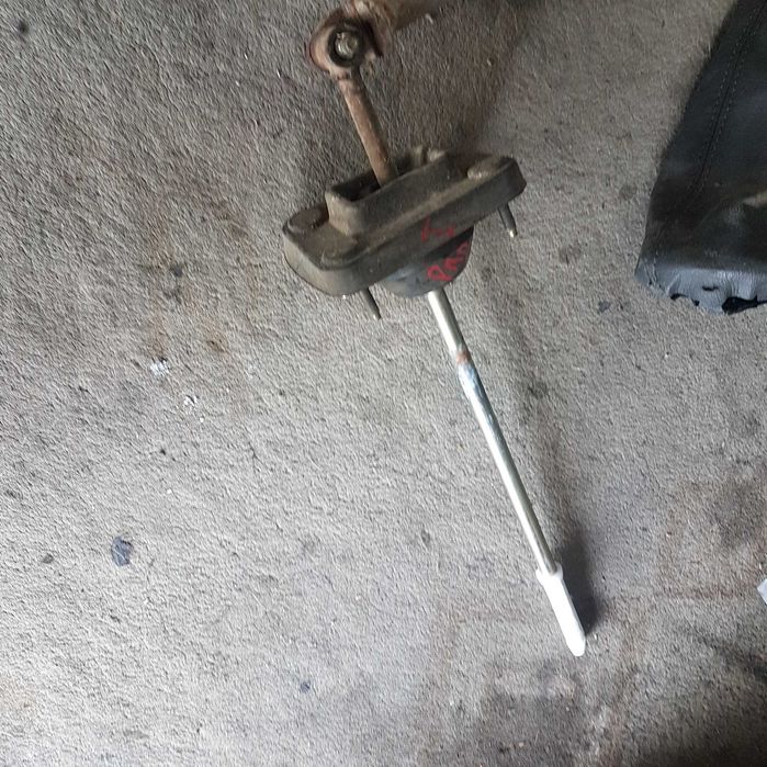 lewarek wybierak zmiany biegów sztyca pręt peugeot partner berlingo