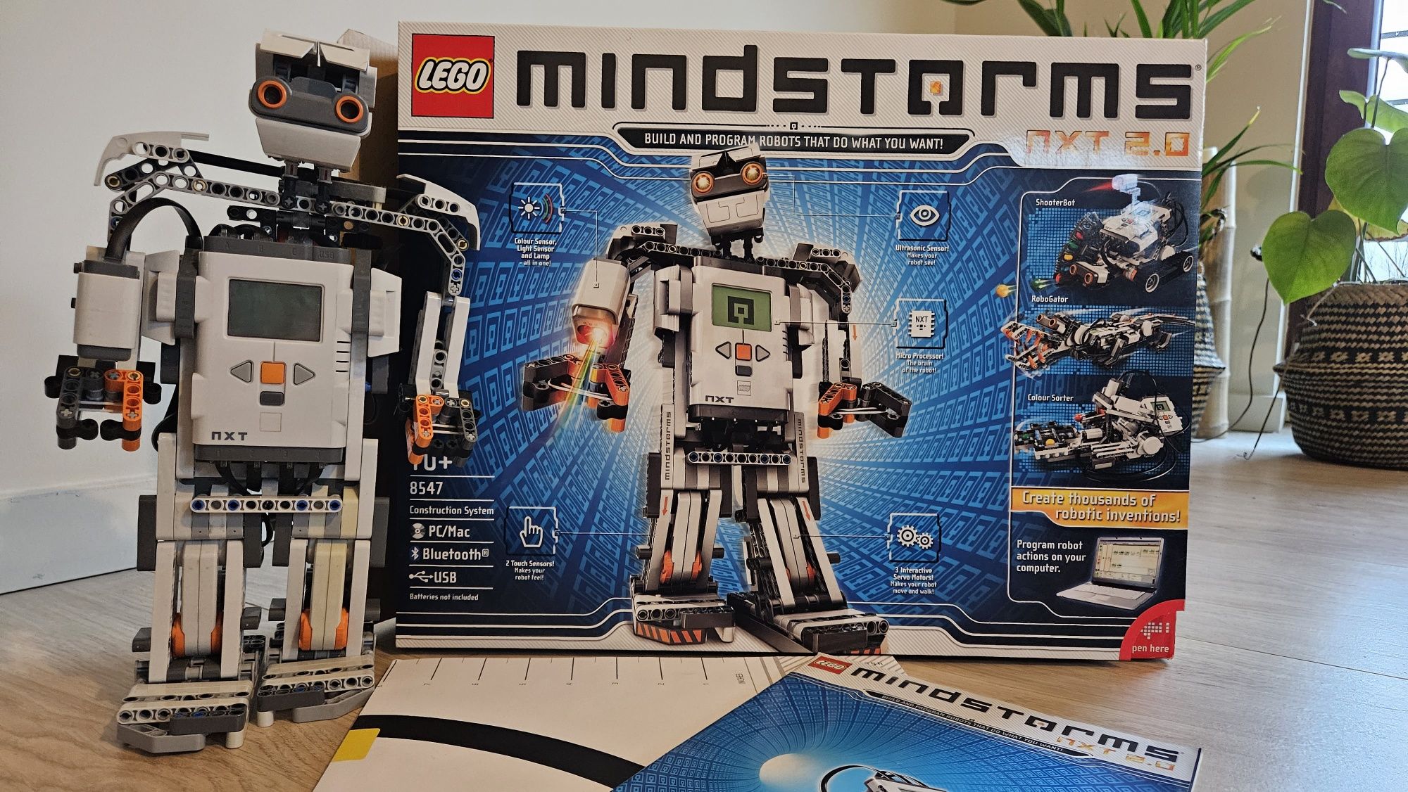 Lego Mindstorms nxt 2.0 robot 8547