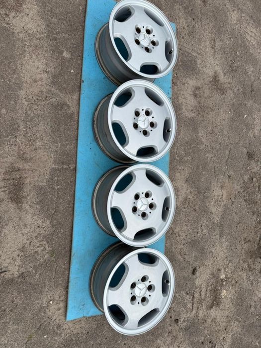 Продам диски Mercedes r 16