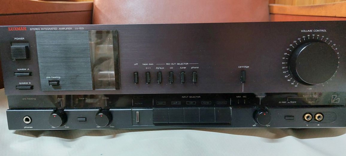 Усилитель Luxman LV-103 (шикарный звук).