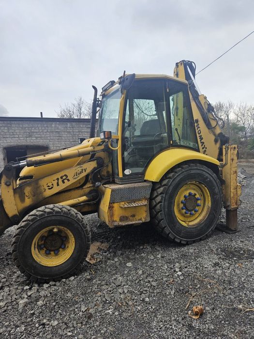 Komatsu wb 97 -R2 на ходу бери и ежай