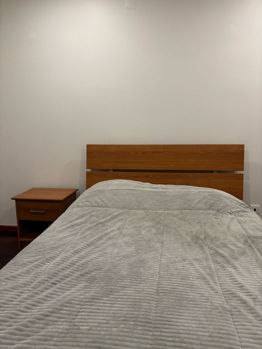 Vendo quarto em bom estado!