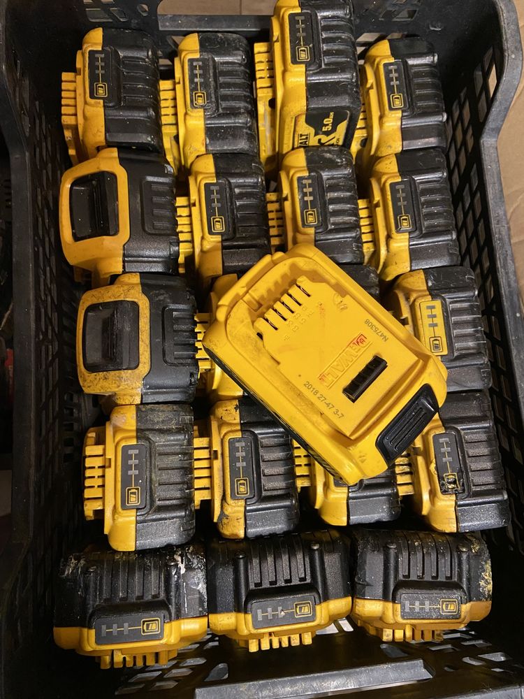 2 baterie dewalt  5ah