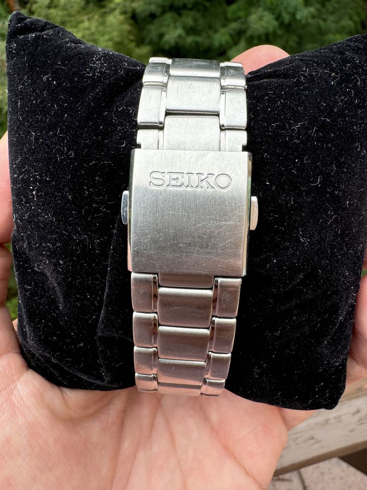 Seiko Kinetic 5M83-0AB0