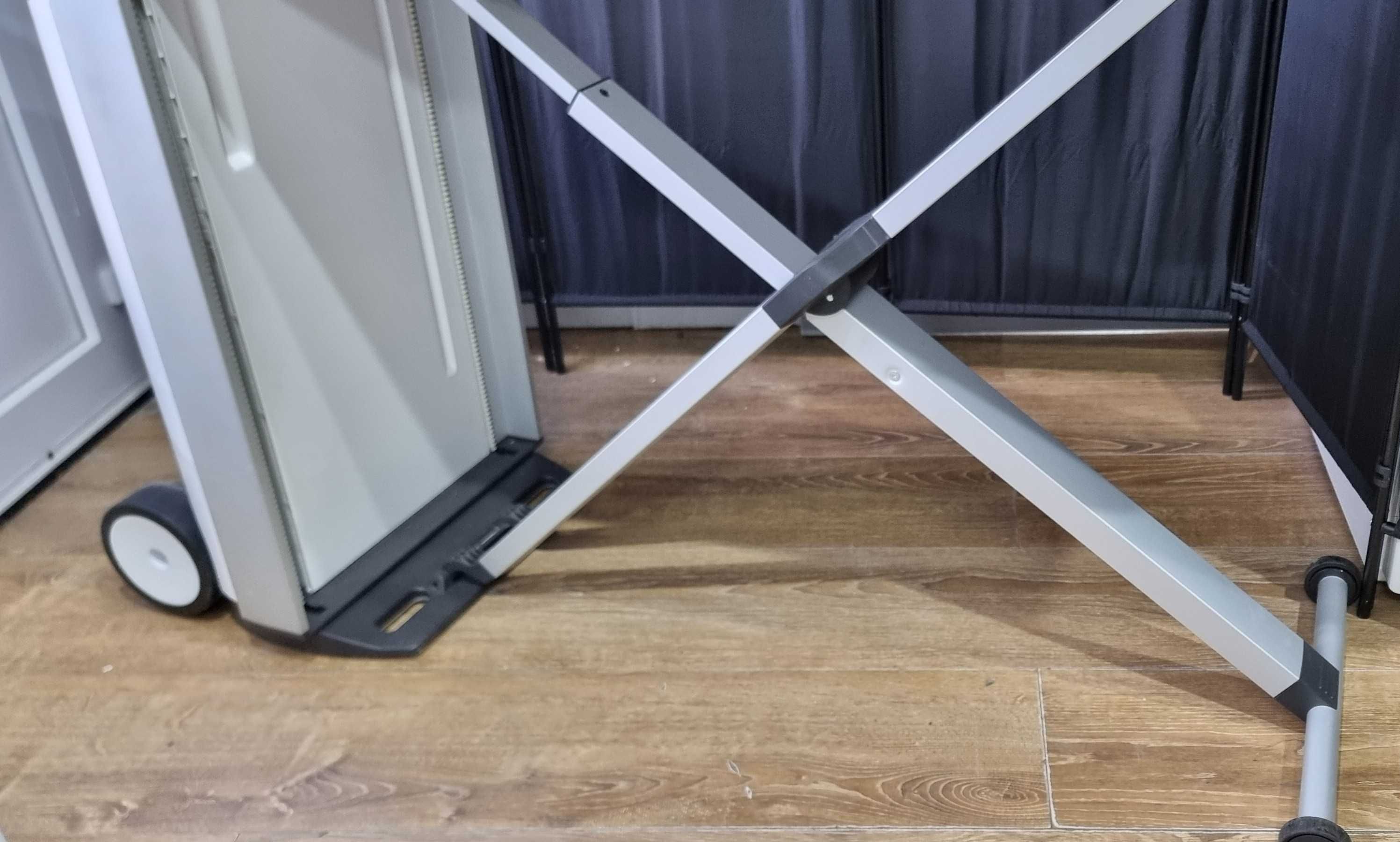 Prasowalnica, deska do prasownia, stacja FashionMaster Miele B 2847