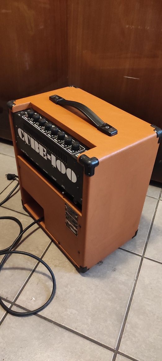 Wzmacniacz gitarowy Roland Cube-100