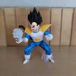 Figura Anime Dragon Ball Vegeta Lua 17cm