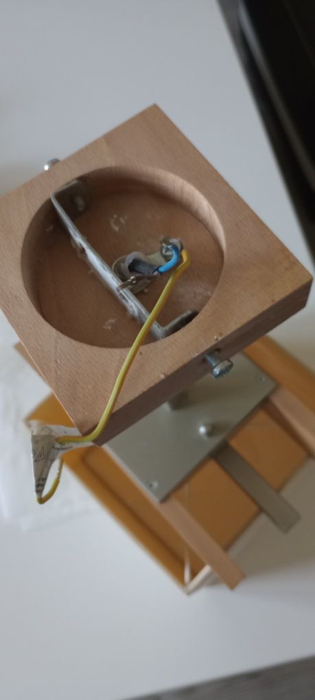 Sprzedam lampę sufitowa