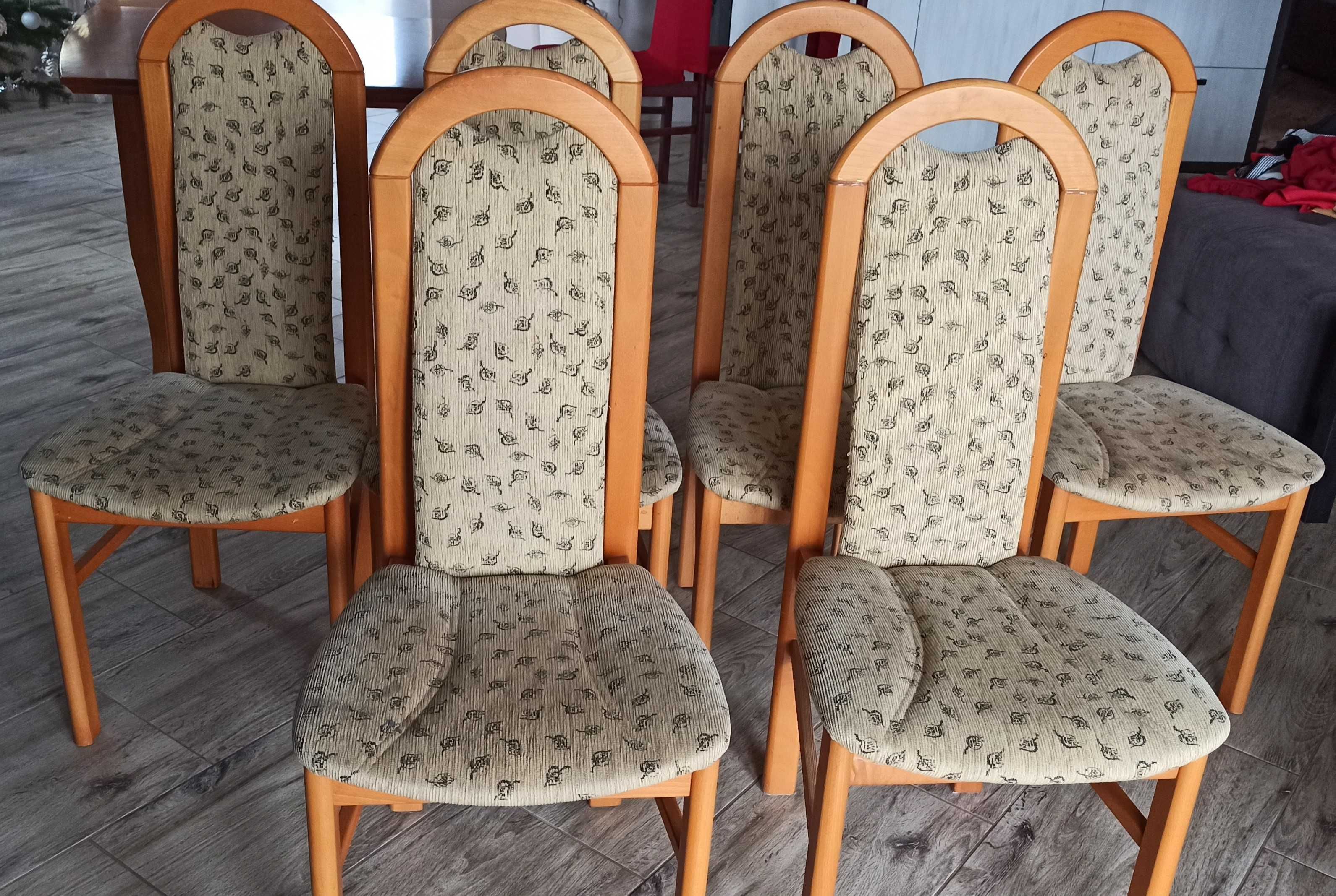 Krzesła drewniane - 6 sztuk - z pokrowcami