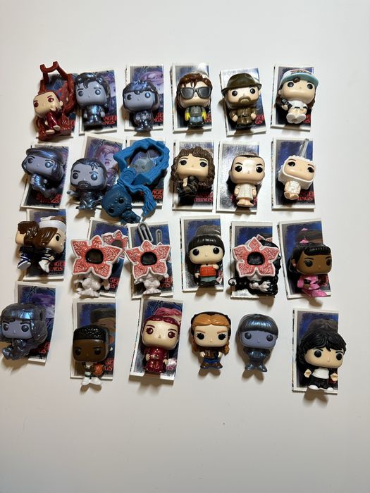 Stranger Things вся колекція/ Kinder Joy/ іграшки Дивні дива