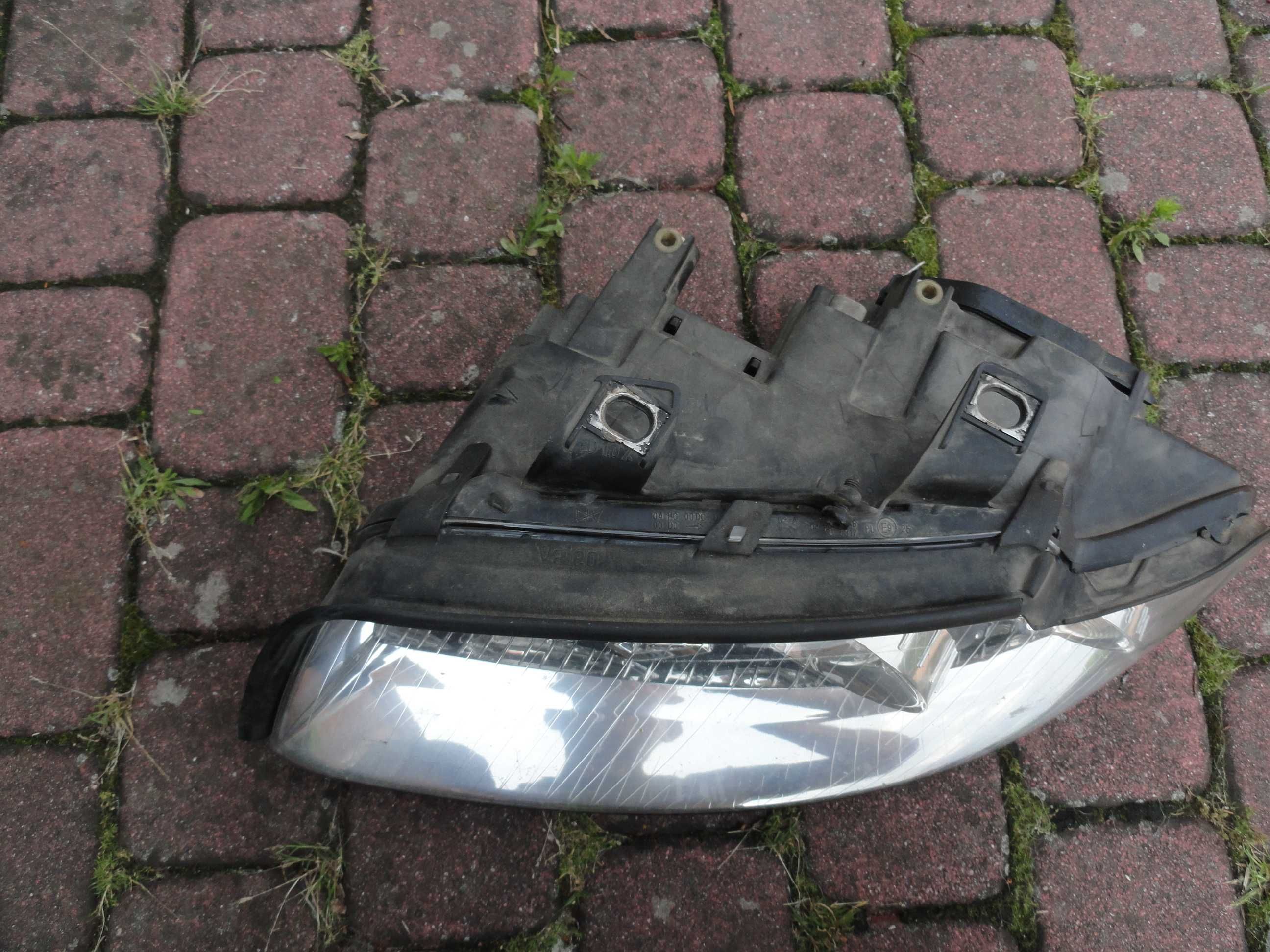 Audi A4 B6 Reflektor lewy prawy 00-06