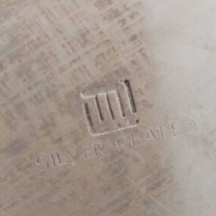 Блюдця посріблені silver plated.3 блюдця.