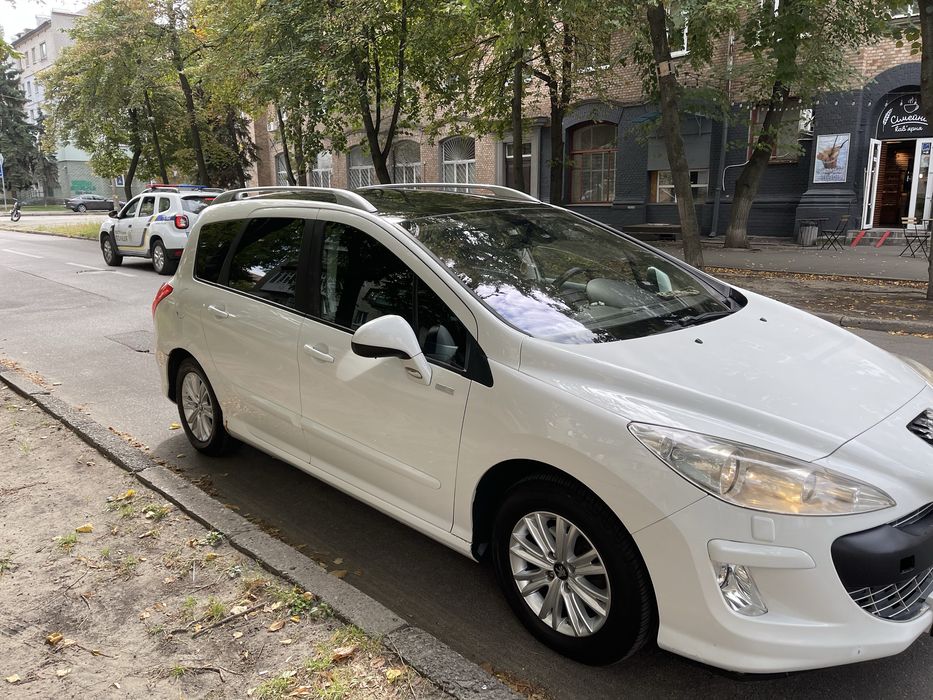 Peugeot 308sw, 1,6 турбодизель, 2010 р/в