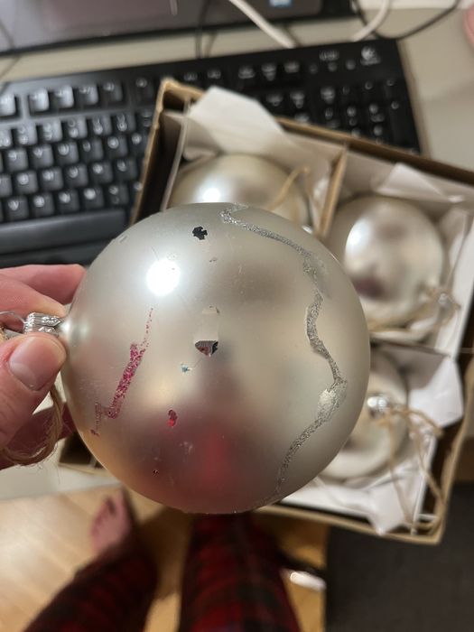 Bombki do ozdobienia srebrne szklane