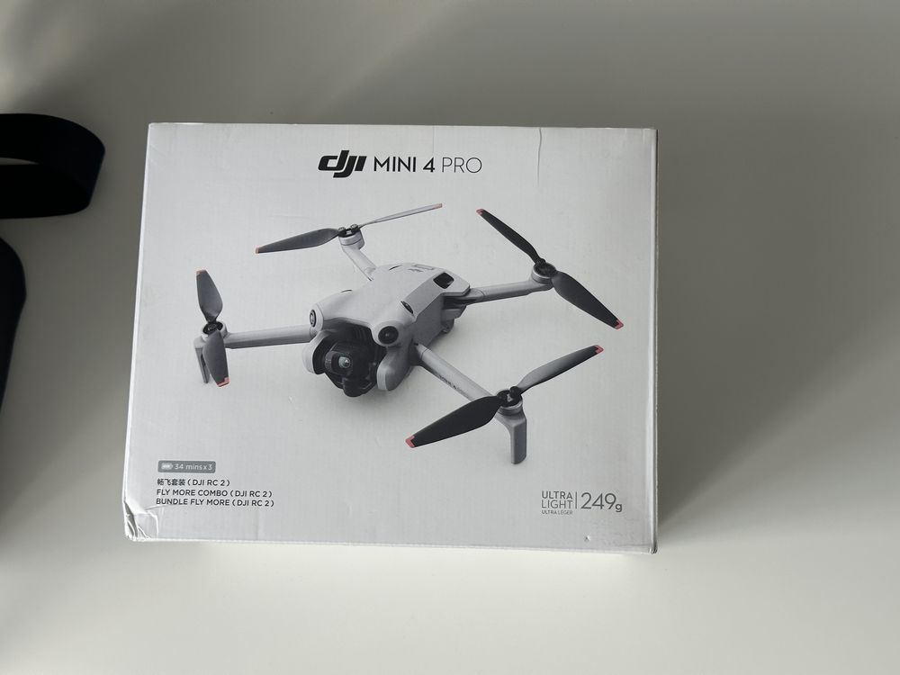 Dron Dji mini 4 pro + kontroler RC2 używany jak nowy