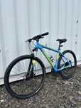 Велосипед Specialized Rockhopper