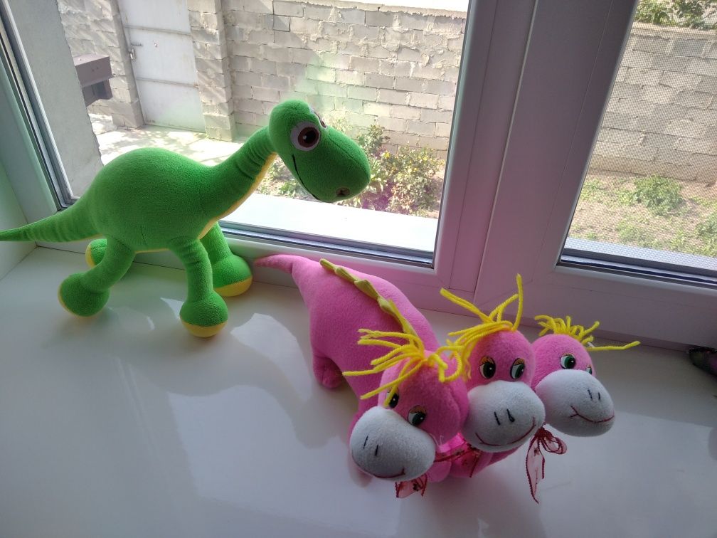 Продаю мягкие игрушки дракона, динозавры
