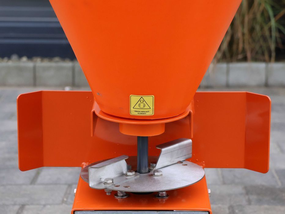 Solarka 100L do quada ATV posypywarka do samochodu