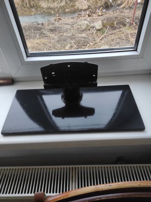 Ніжка на телевізор