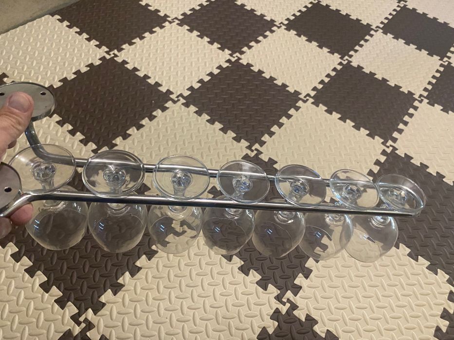 Uchwyty do kileliszków - eleganckie